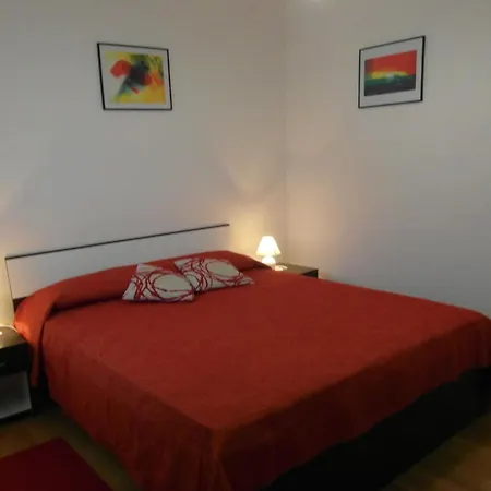 Vickovi Mit Gemeinschaftspool By Interhome Feriehus Rakalj