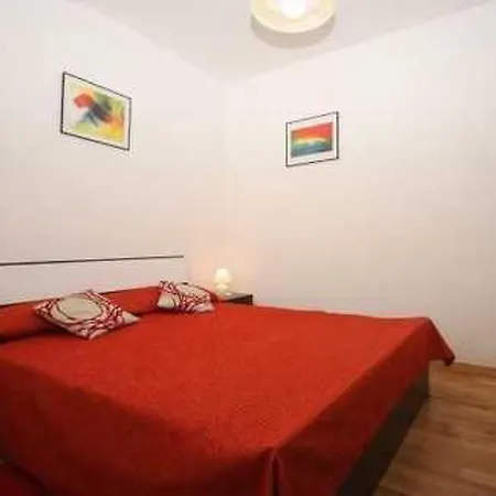 Vickovi Mit Gemeinschaftspool By Interhome Feriehus Rakalj