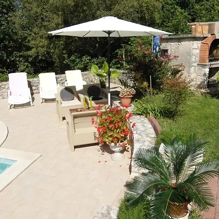 Vickovi Mit Gemeinschaftspool By Interhome Feriehus *